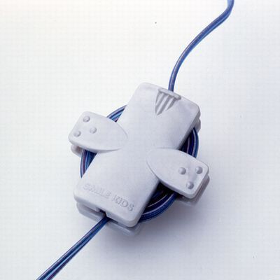 からまないイヤホンホルダー