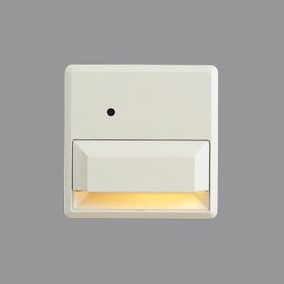 LEDフットライト ホワイト 照度センサー付 LED0.6W ナツメ球5W相当 温白色